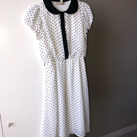 Black Polka dotted white Dress - Picture 5 of 5
